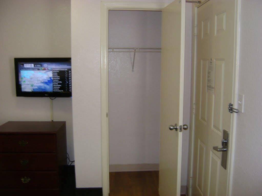 Intown Suites Extended Stay San Antonio Tx - Nacogdoches Road Extérieur photo